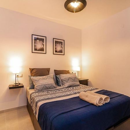 Lovely Cozy 2-Bedroom Residential Home With Patio بينالماذينا المظهر الخارجي الصورة